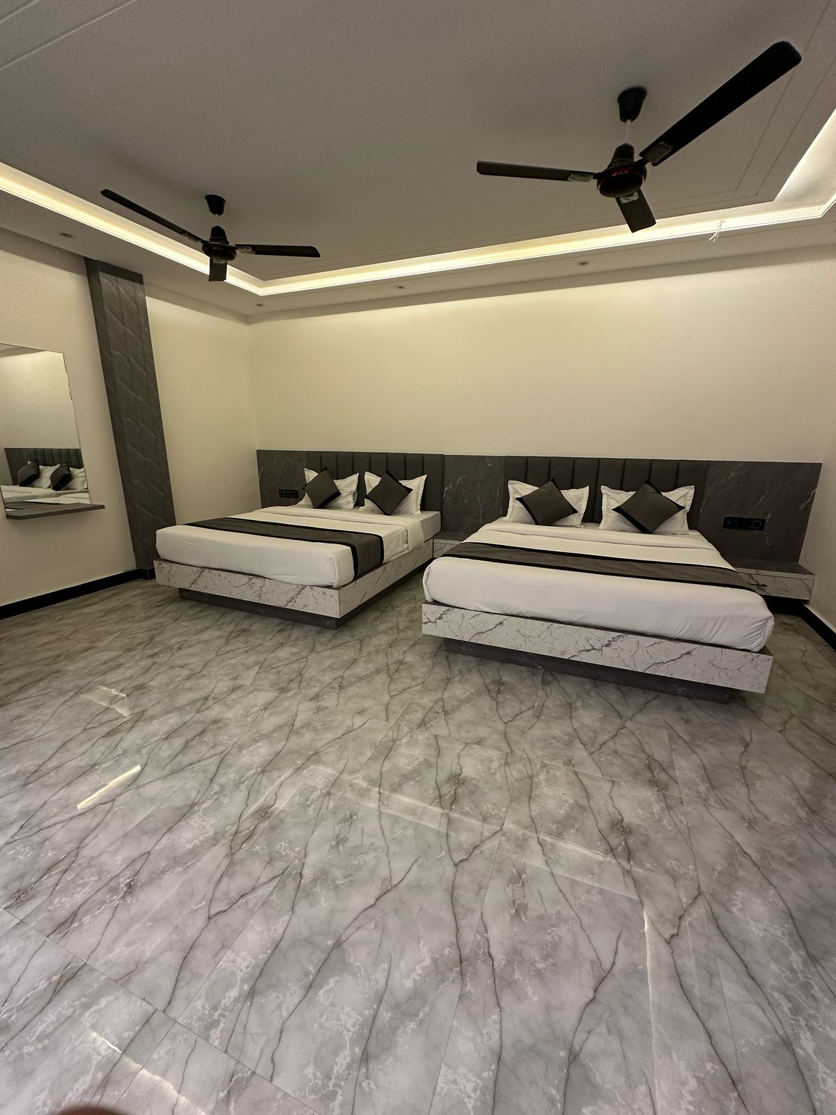 WhatsApp Image 2025-03-29 at 12.44.36 PM (1)